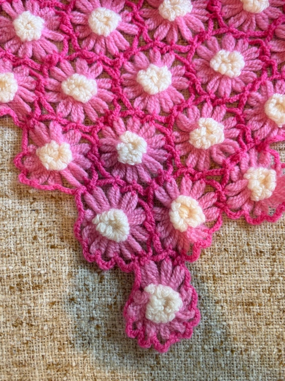 Vintage 1970s 3D Daisy Crochet Afghan Blanket Throw Pink Maximalist Retro 52x52 - Picture 6 of 8
